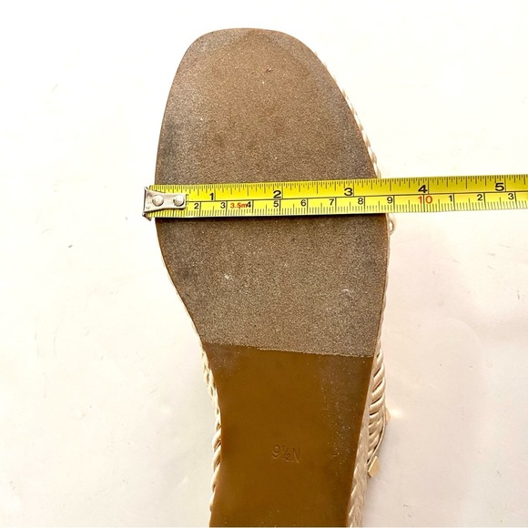 VANELi Clem Champagne Rope Gold-Studded Wedge Sandals Size 9.5N Rockstud Summer - Picture 15 of 16